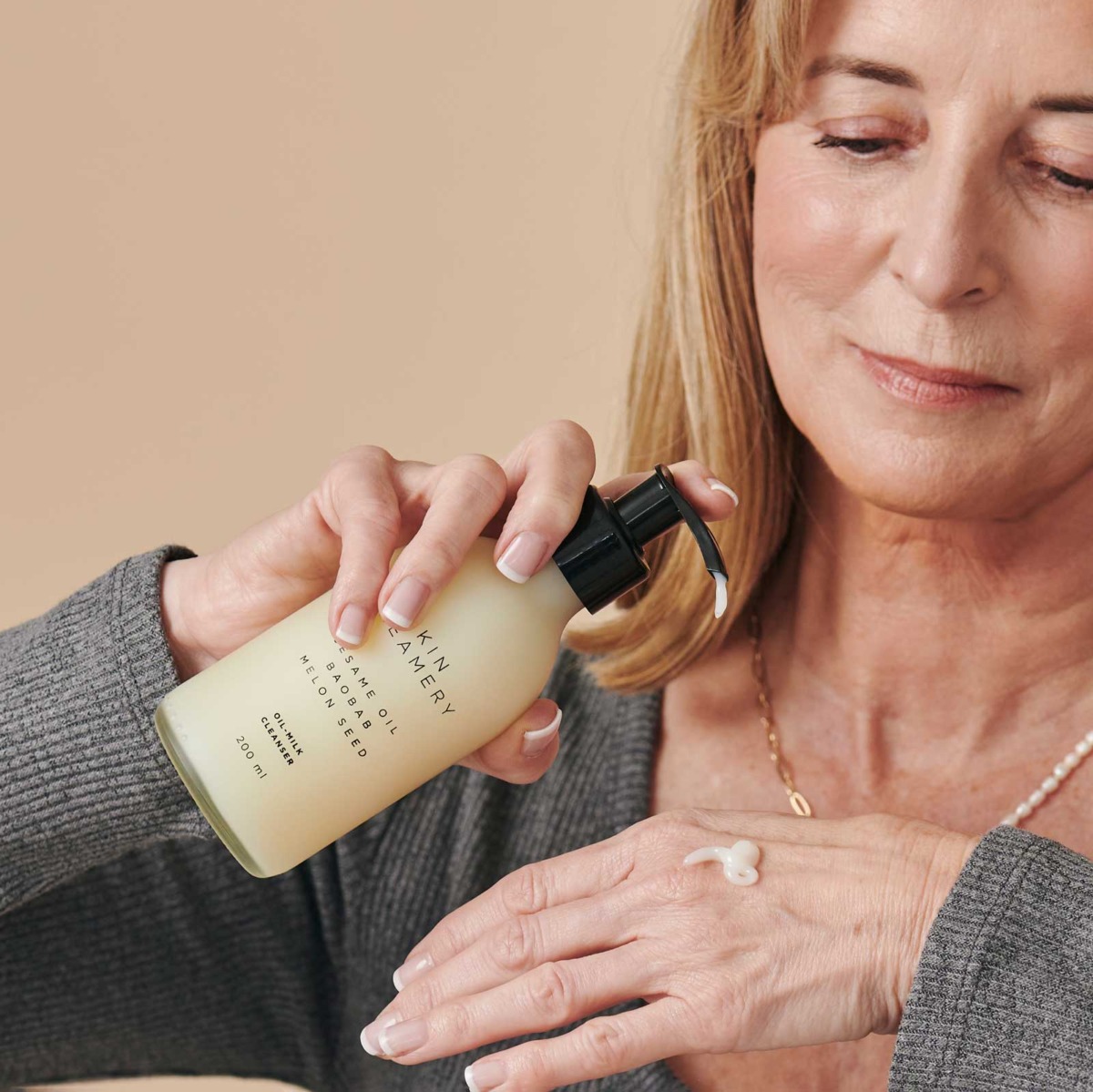 Oil-Milk Cleanser & Makeup Remover - Image 6